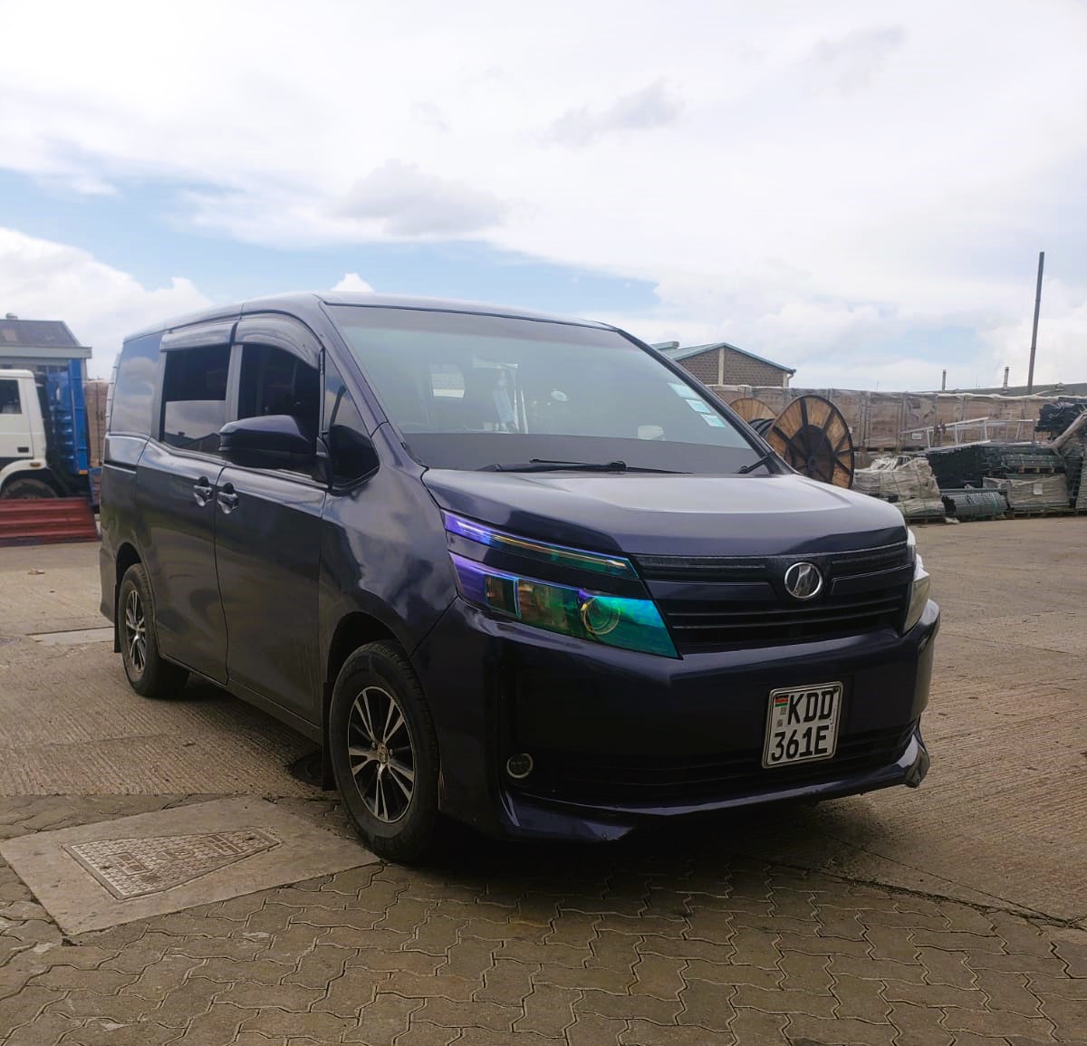 EXECUTIVE PRIVATE TRANSPORTATION TO HELL'S GATE NATIONAL PARK.